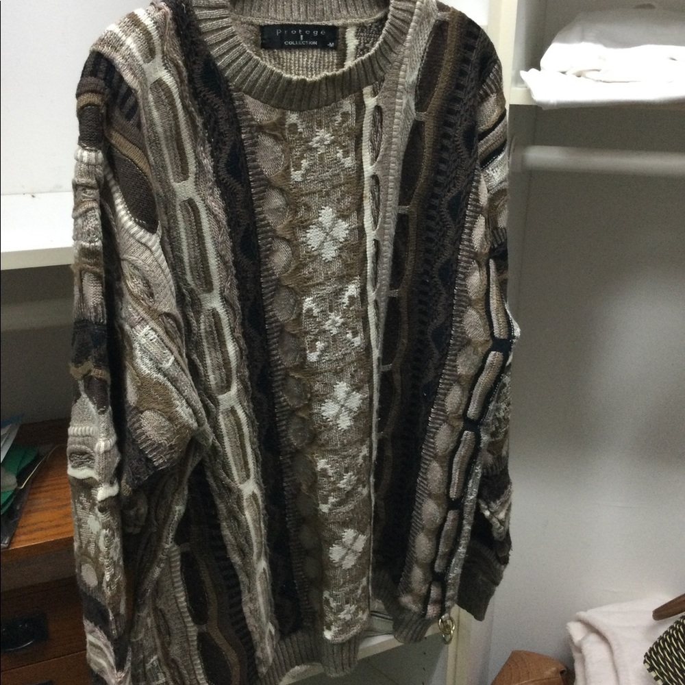Men’s Protege pullover sweater size Medium